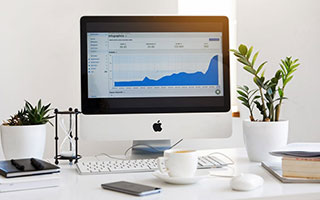 9场不败+扭亏为盈！曼联复苏启幕？还是仍走在钢丝上？